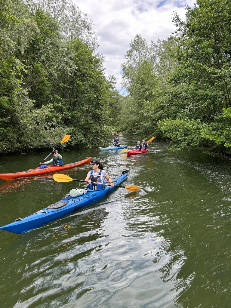 kayak champions cu apele curate