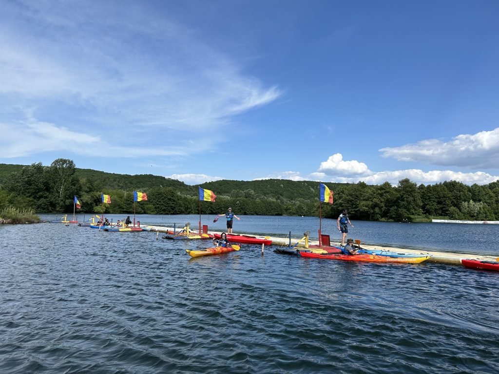 kayak champions cu apele curate