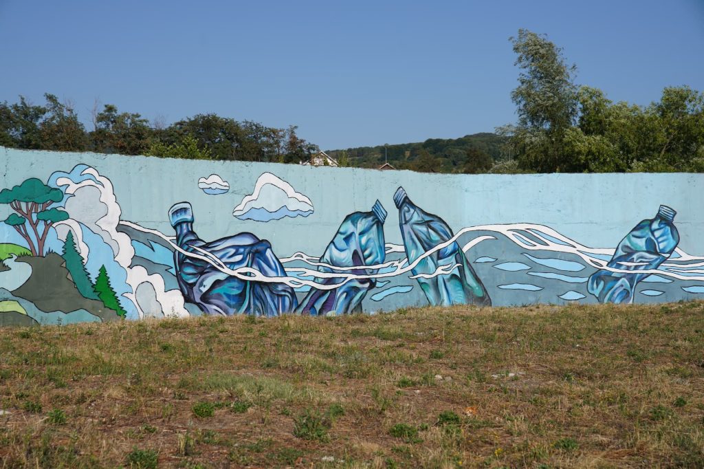 mural cu apele curate Râmnicu Vâlcea 6