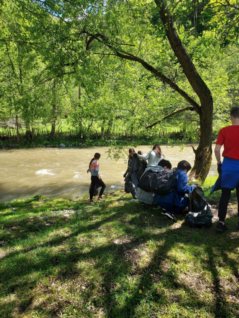 igienizare lotru cu apele curate 6